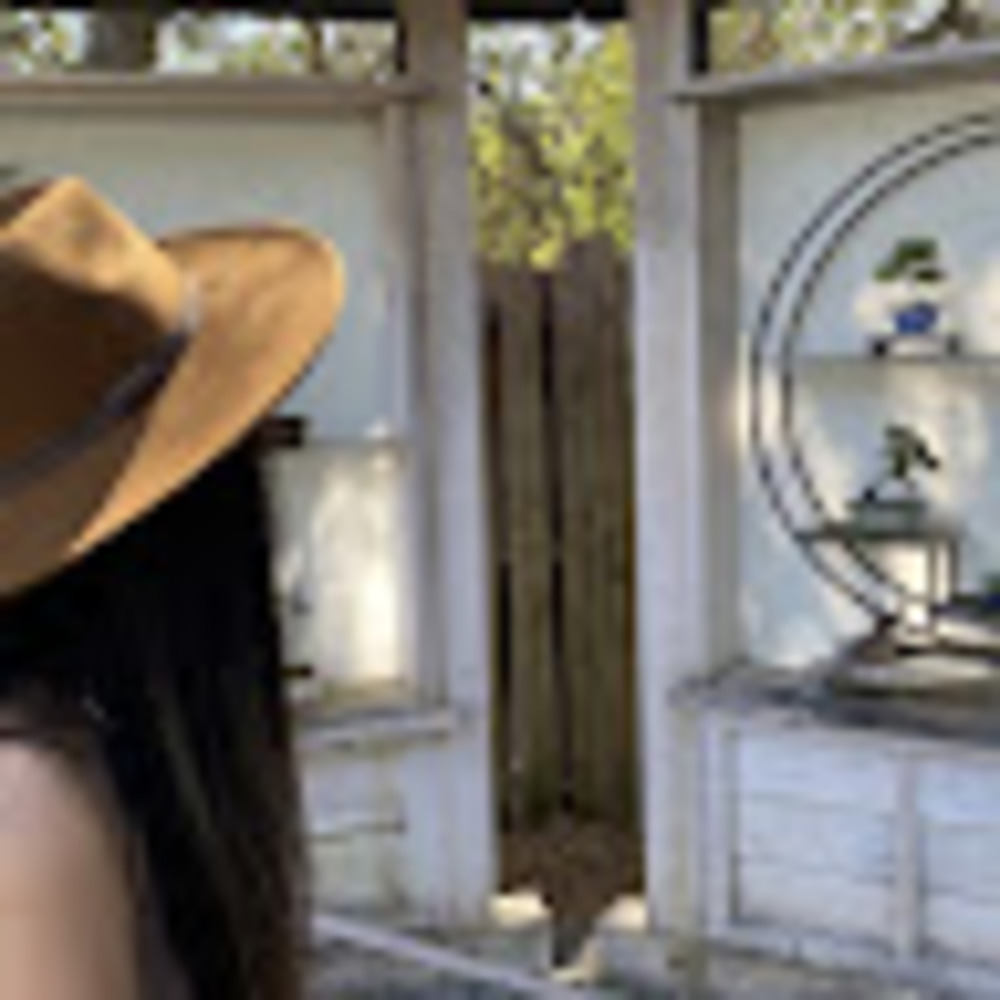 Meet your Posher, Vanessa